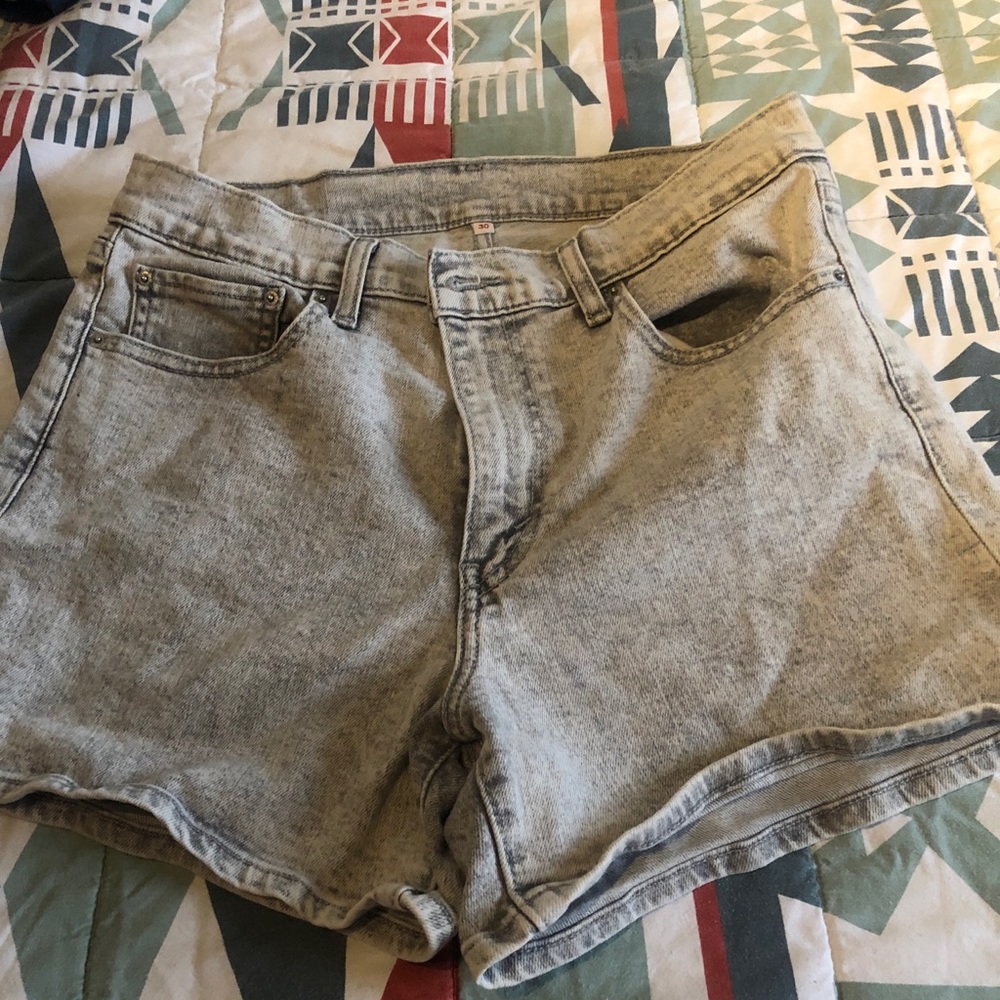 Levi’s denim shorts